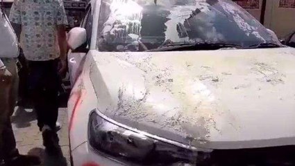 उदयपुर: असामाजिक तत्वों की कारस्तानी!, पार्किंग में खड़ी कार पर फेंका तेजाब और फिर