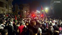 شاهد: الأردنيون يتظاهرون تنديدا بمقتل مئات الفلسطينيين جراء استهداف إسرائيل مستشفى في غزة بالقصف