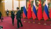 Putin a Pechino, stretta di mano con Xi Jinping e foto con i leader
