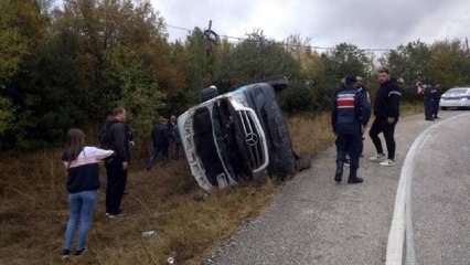 Tekirdağ'da yolcu minibüsü devrildi: 16 kişi yaralandı