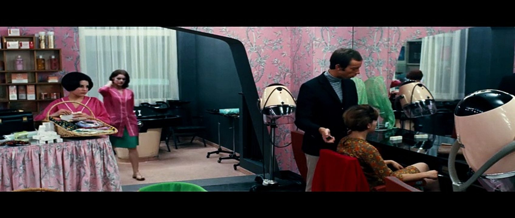 Deux ou trois choses que je sais d'elle