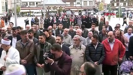 Des prières funéraires ont été célébrées par contumace pour ceux qui ont perdu la vie lors des attaques israéliennes dans l'est de Marmara et l'ouest de la mer Noire.