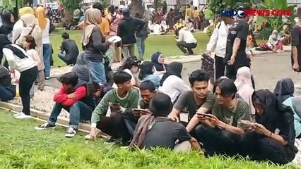 Massa Pendukung Prabowo-Gibran Mulai Padati di Taman Suropati