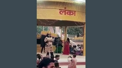 कलयुगी रावण की इच्छा हुई पूरी, वध से पहले खाया गुटखा, देखिए ये मजेदार वीडियो