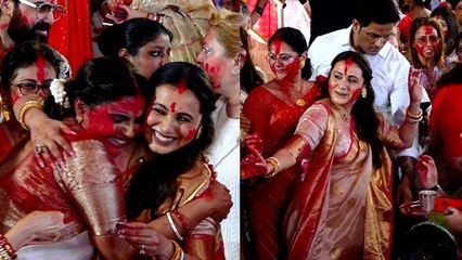 Rani Mukherji Sindoor Khela 2023 FULL VIDEO, Dance करते Maa Durga Visarjan | Boldsky