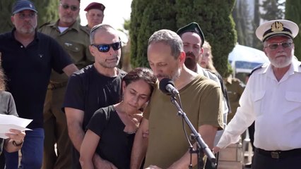 NO Familiares y amigos despiden en Israel a Maya Villalobo, la española asesinada en Gaza