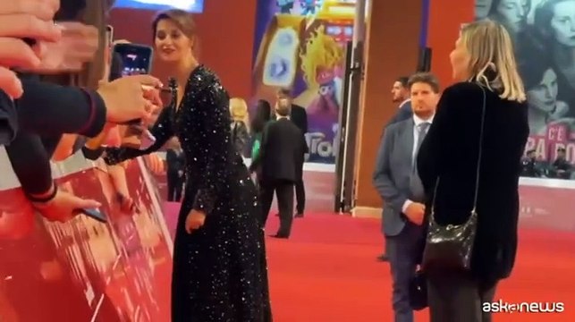 Festa di Roma, Cortellesi star del primo red carpet tra foto e selfie