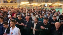İsrail'in Filistin'e düzenlediği saldırılarda hayatını kaybedenler için gıyabi cenaze namazı kılındı