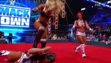 Sasha Banks return to saves Bianca Belair | SmackDown, July 30, 2021