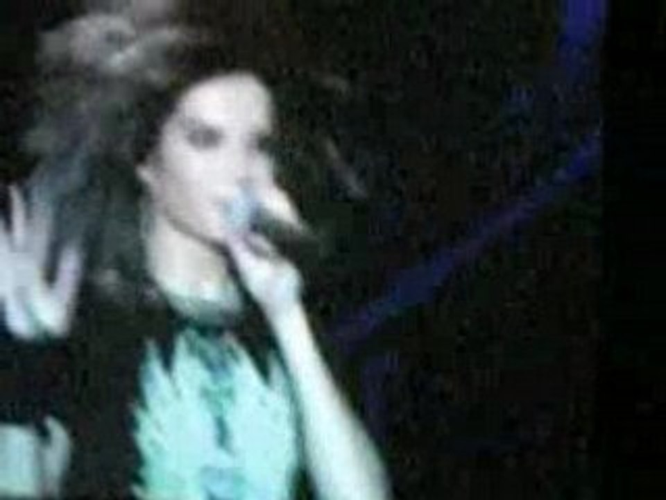 Speech de Bill avant Durch den monsun (10 mars) Bercy