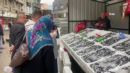 Fiyatlar düşüşe geçti, balığa ilgi arttı