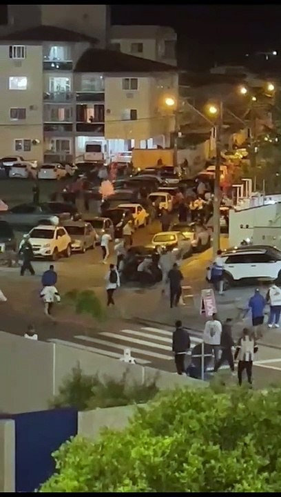 Torcedores brigam antes do clássico pela Copa SC