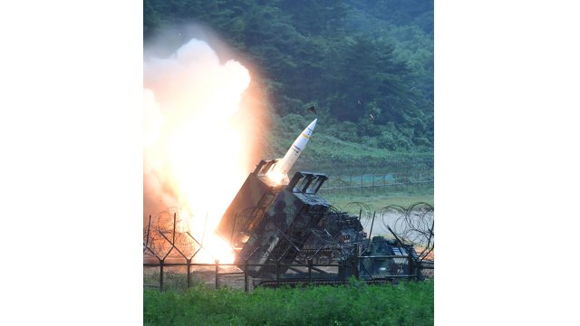 에이태큼스 20여 발 우크라 지원...러 기지 2곳 타격 / YTN