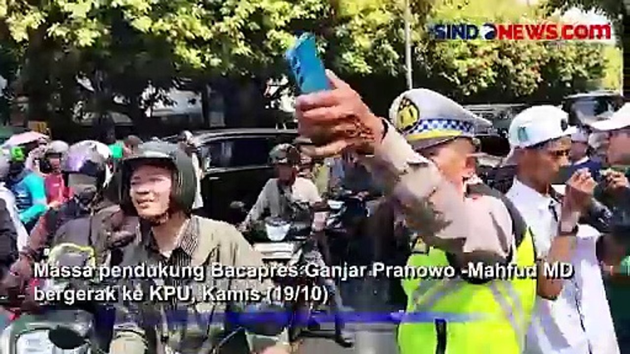 Jalanan Macet, Massa Pendukung Ganjar–Mahfud MD Berbondong-bondong ke KPU