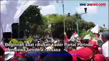 Momen Bendera Perindo Berkibar di Depan Gedung KPU Sambut Ganjar-Mahfud MD