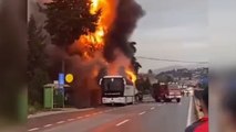Yalovasporlu oyuncuların taşındığı otobüs alev alev yandığı anlar kamerada