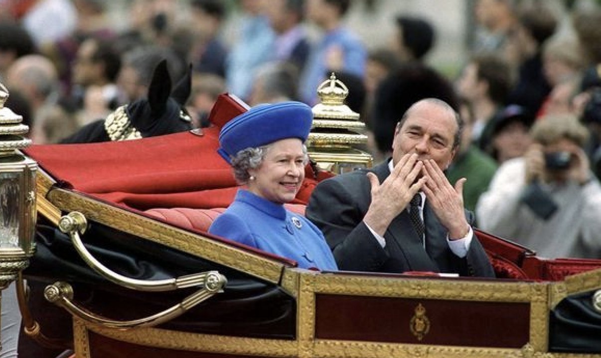 La vanne hyper osée de Jacques Chirac à la reine d'Angleterre