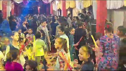 नवरात्रि में गरबा की मची धूम