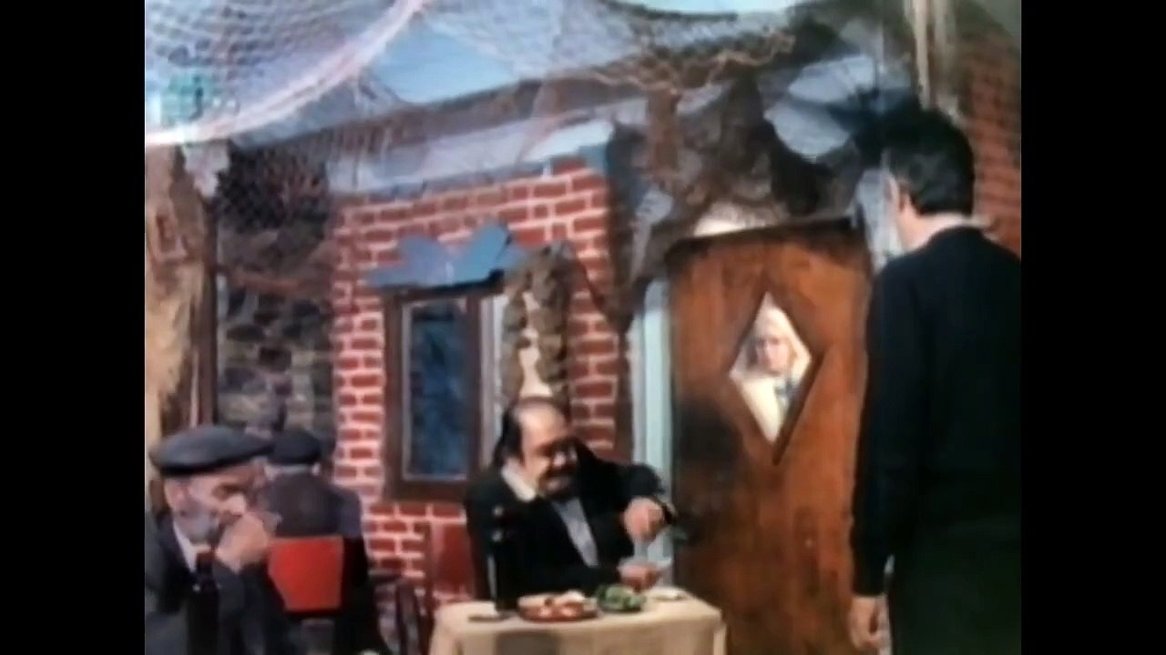 AĞLA GÖZLERİM 1981