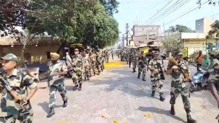 धार: आगामी विधानसभा चुनाव को लेकर जवानों ने निकाला फ्लैग मार्च