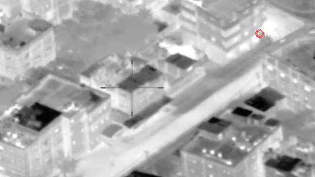 İsrail, Lübnan'daki Hizbullah noktalarını vurdu