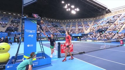 Tokyo - De Minaur écarte Schwartzman et file en quarts