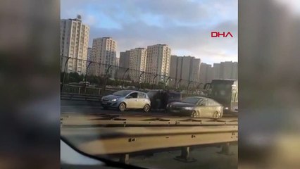 Avcılar'da trafik kavgası sopalı saldırıya dönüştü