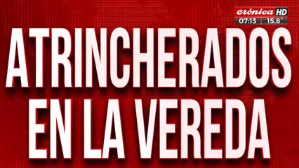 Escándalo en Pinamar: empleados municipales se atrincheraron en la vereda