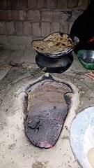 How villager make roti on tandoor