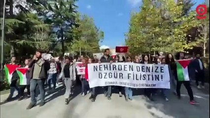 İstanbul Üniversitesi öğrencilerinden Filistin'le dayanışma eylemi