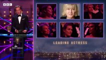 Kate Winslet thanks her daughter in heartfelt Leading Actress speech ❤️ Un moment émouvant aux BAFTA : Kate Winslet remercie sa fille dans un discours poignant en tant que Meilleure Actrice - Une déclaration sincère qui éveille l'émotion et la gratitude.