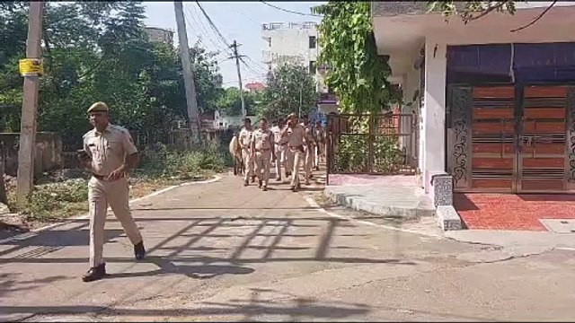 फ्लैग मार्च निकाल दिया निष्पक्ष मतदान का संदेश