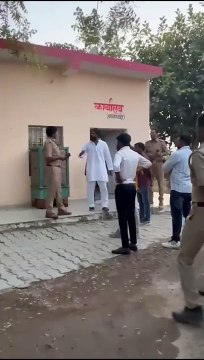 बीजेपी विधायक के बेटे की थाने पर खुलेआम दबंगई, वीडियो वायरल
