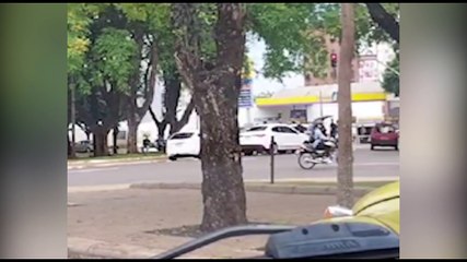 Vídeos mostram perseguição da Polícia Civil a estelionatários no Centro