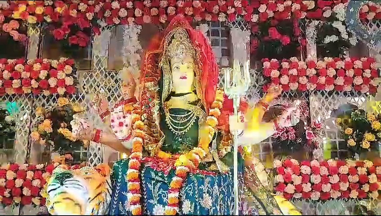 स्कंद माता के दर्शनों के लिए उमड़े श्रद्धालु, मंदिरों में गूंजे स्तोत्र