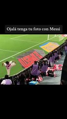 Así vivió un hincha saltar al césped del Estadio Nacional para abrazar a Messi