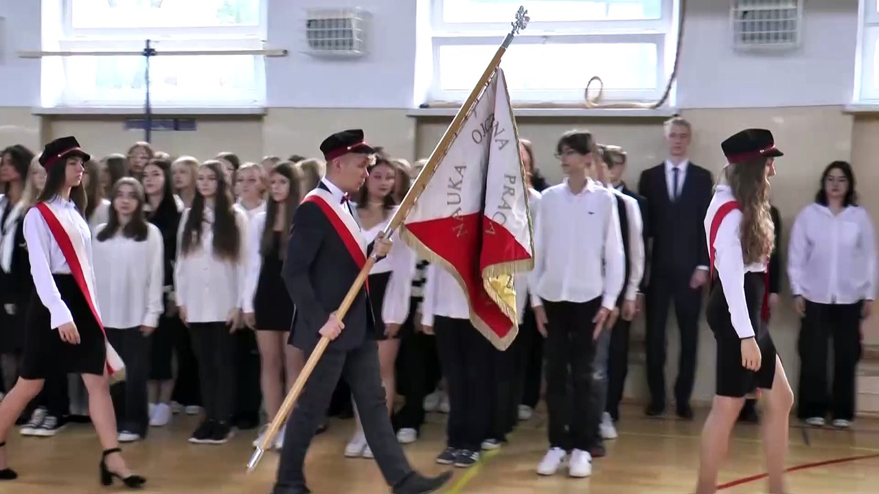 Ślubowanie klas pierwszych II LO w Zamościu