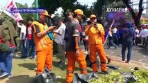 Sisa Pendaftaran Dua Capres: Sampah Berserak, Taman Rusak