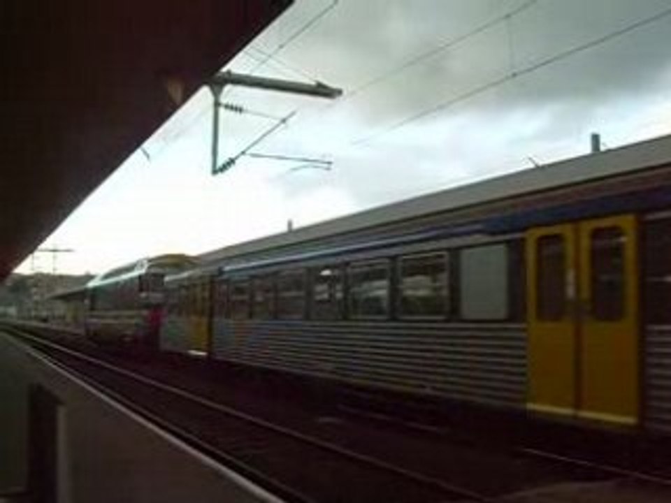 bb 67430 multiservice avec une um de rio jaune et rrr bleu