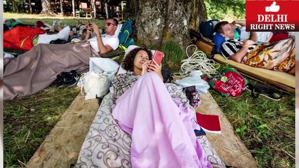 एक ऐसा त्योहार जहाँ पर लोगो के बिस्तर पर पड़े - पड़े मिलते है 90 हज़ार रुपए