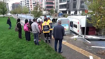 Malatya'da minibüsle çarpışan öğrenci servisi devrildi