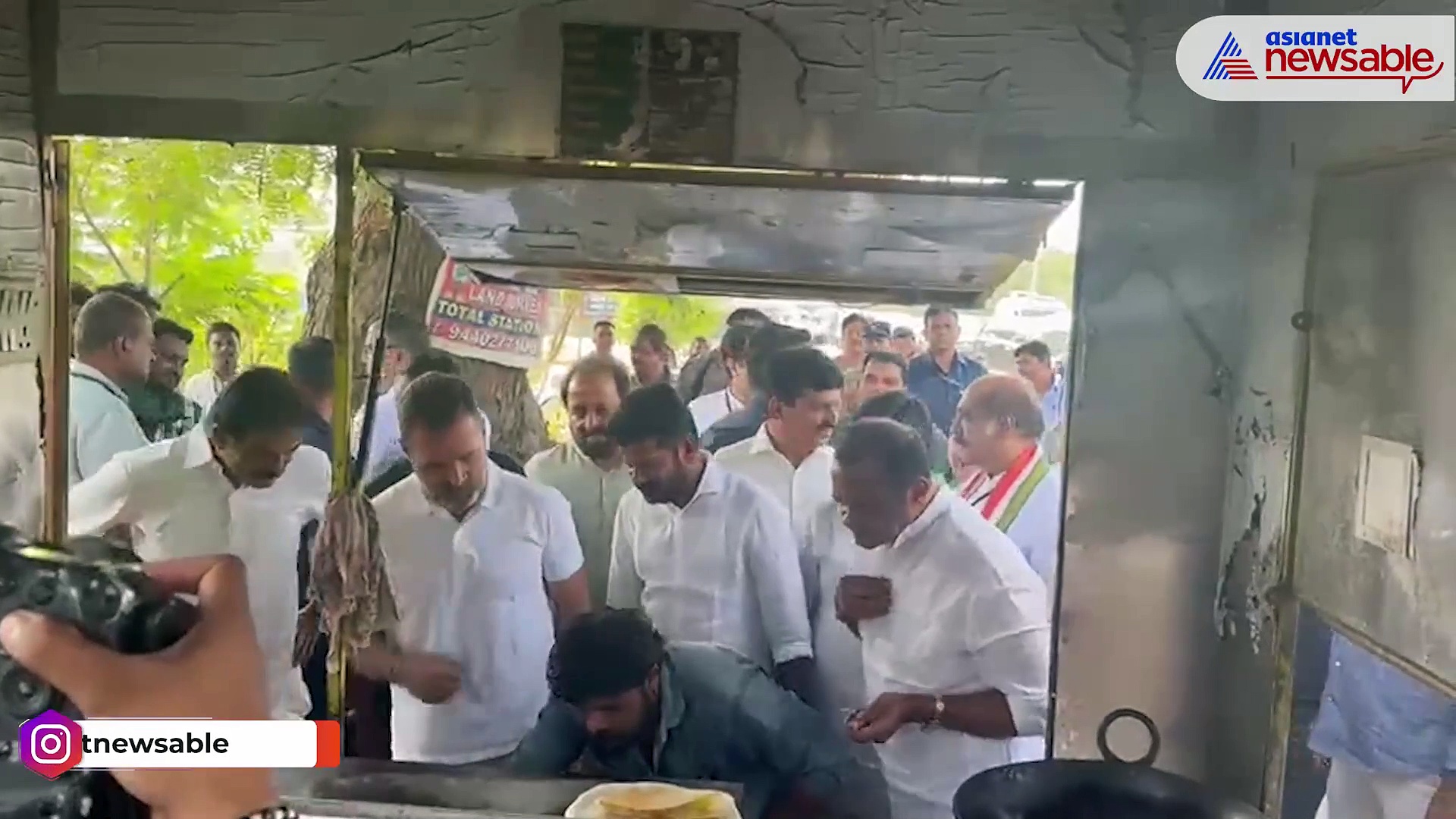Telangana Election 2023: Rahul Gandhi makes dosa during Yatra (WATCH)