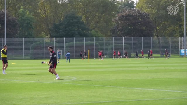 La exhibición de Xabi Alonso en el entrenamiento del Leverkusen