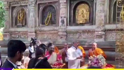 महाबोधि मंदिर में राष्ट्रपति द्रौपदी मुर्मू ने की प्रार्थना, देखें वीडियो