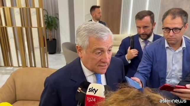 Tajani a Tunisi: Italia fortemente impegnata per raggiungere la pace