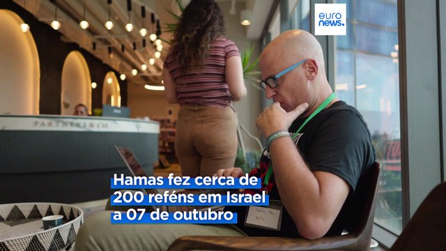 Familiares de reféns do Hamas criticam governo de Israel