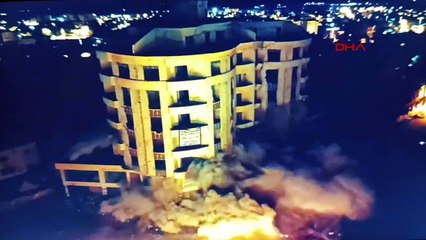 Gaziantep'te depremde hasar gören bina dinamitle yıkılamadı