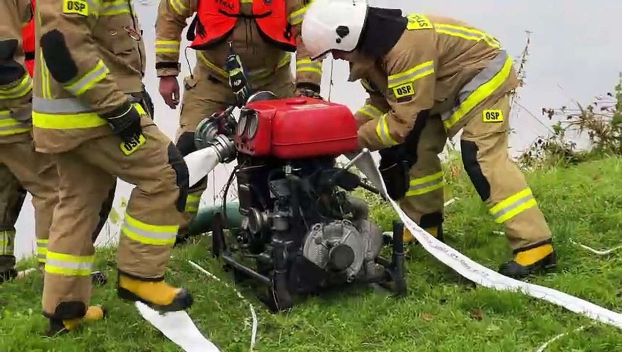Strażacy OSP z powiatu przemyskiego ćwiczyli w trudnym terenie
