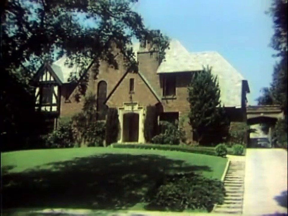 Watch Online Soap 1977 - 38