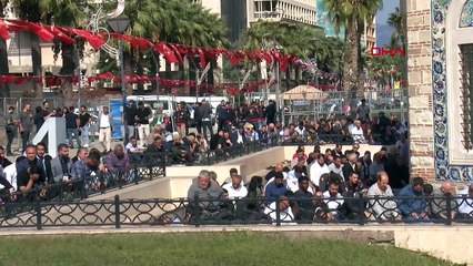 İzmir'de İsrail'in Filistin'e yönelik saldırıları protesto edildi